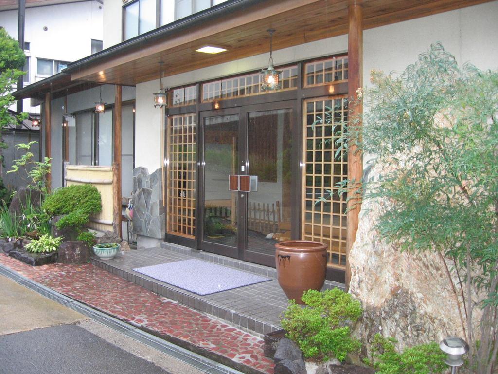 Yudanaka Yasuragi Hotel Yamanouchi  Exterior photo