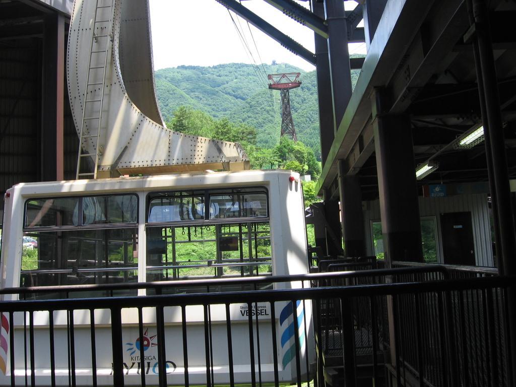 Yudanaka Yasuragi Hotel Yamanouchi  Exterior photo